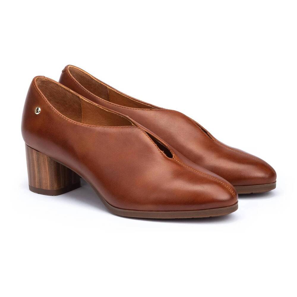 NEW PIKOLINOS women's calafat leather loafers in cuero